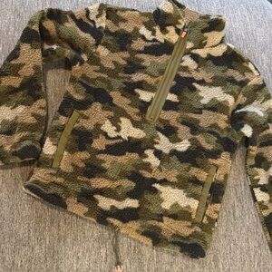 No Boundaries Plush Pullover Fleece Jacket Size S Green Camo Zipper Pockets